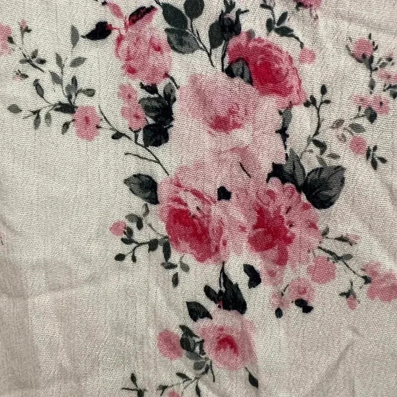 Francesca's Pink Floral Print 3/4 Sleeve Top - Picture 5 of 10